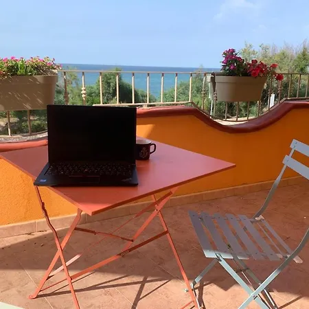 Le Sirene Apartaments * Torre Ovo